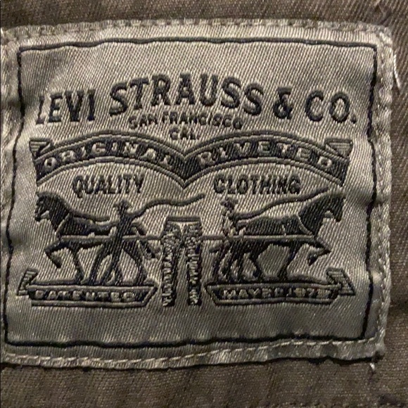 Levi’s Army Green Coat - Picture 6 of 6